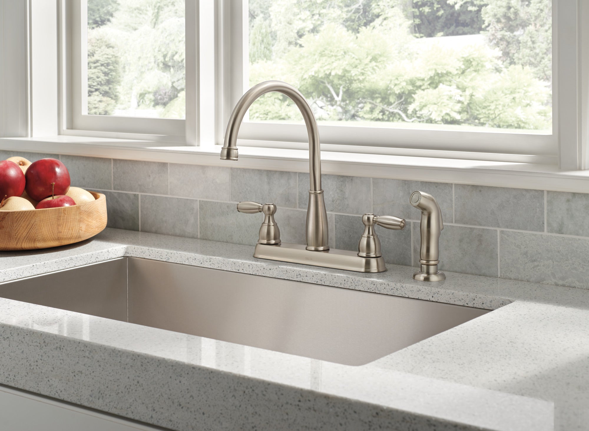 Delta Foundations Kitchen Faucet with Certified Refurbished