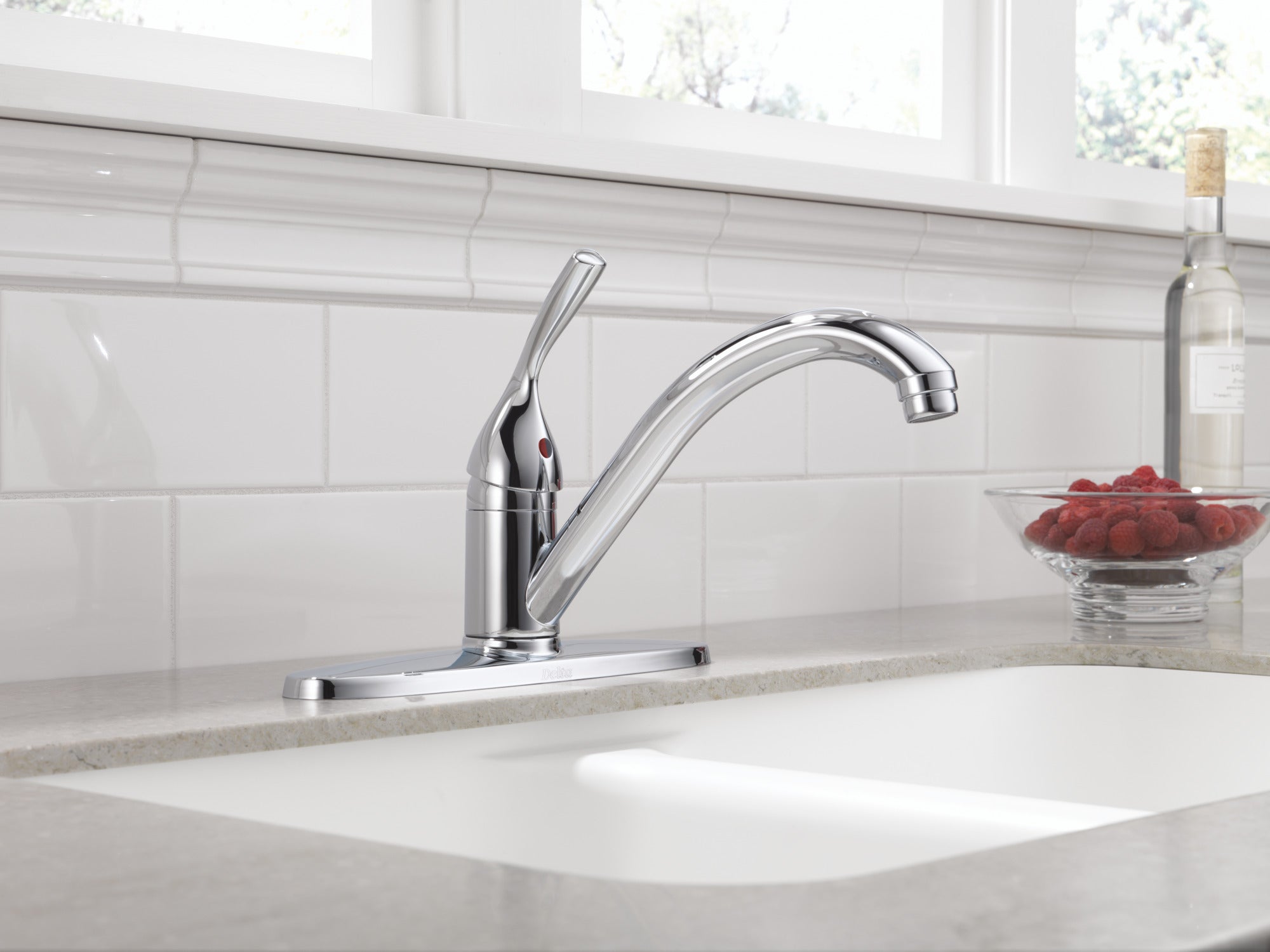 Delta Classic Single Handle Kitchen Faucet Certified Refurbished