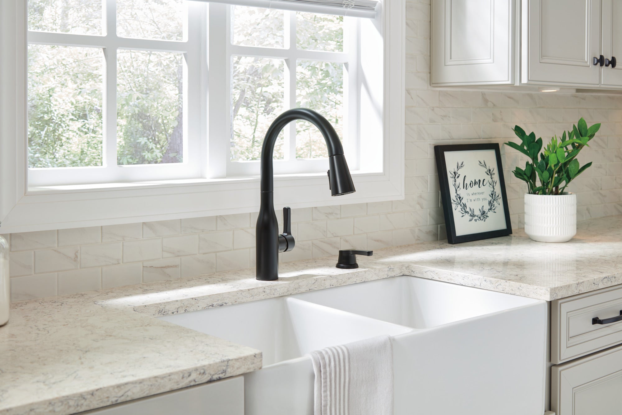 Delta Marca Pull-Down Kitchen Faucet