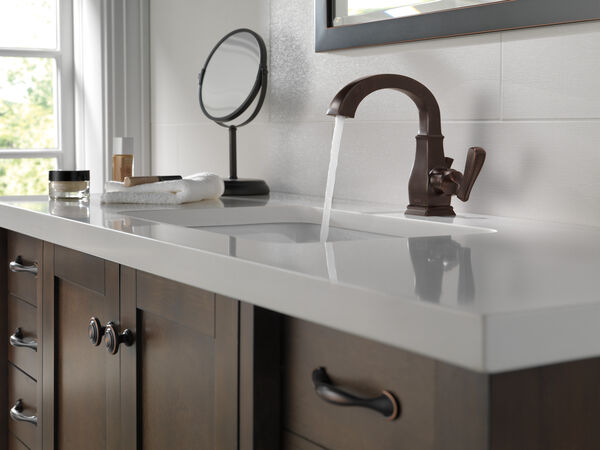 Delta Lakewood Single Handle Bathroom Faucet Certified Refurbished
