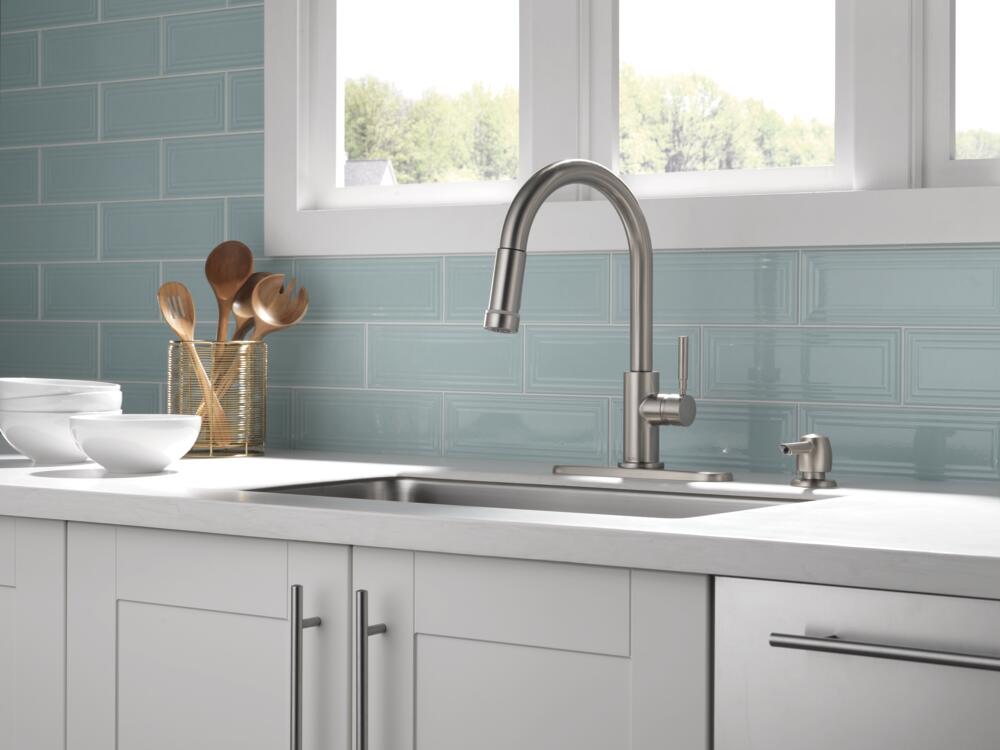 Delta Trask Single Handle Pull-Down Kitchen Faucet