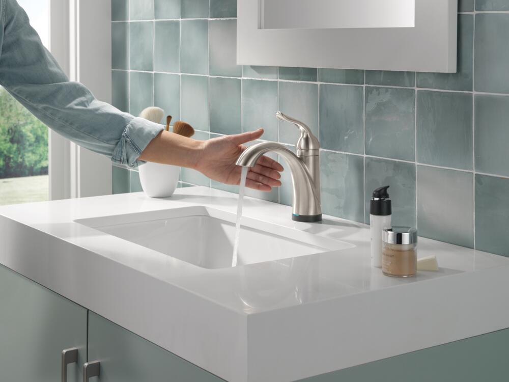 Delta Lahara Single Handle Bathroom Faucet with Touch2O